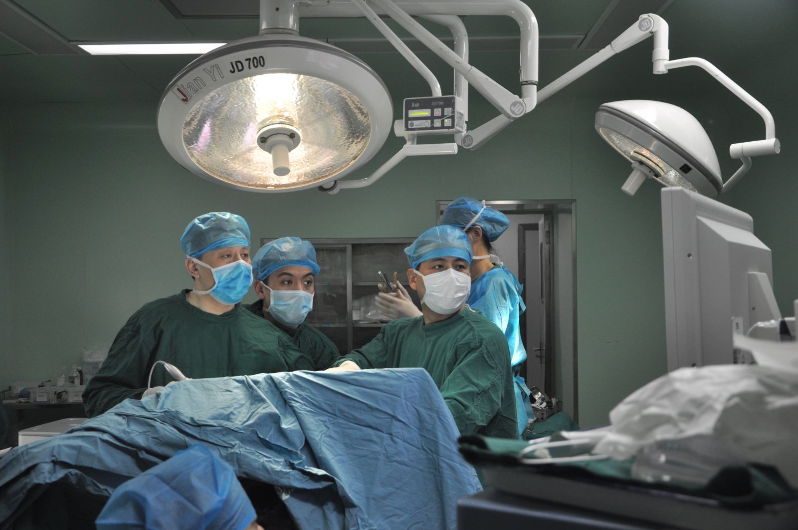 上海胸外科医院排名_上海胸外科赵洋